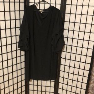 Beautiful black dress worn once 18/20